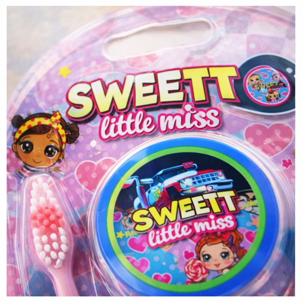 Oral Fusion Kids Toothbrush 3PK w/ Cup Sweet Missy Kids Toothbrush Set lifestyle use image