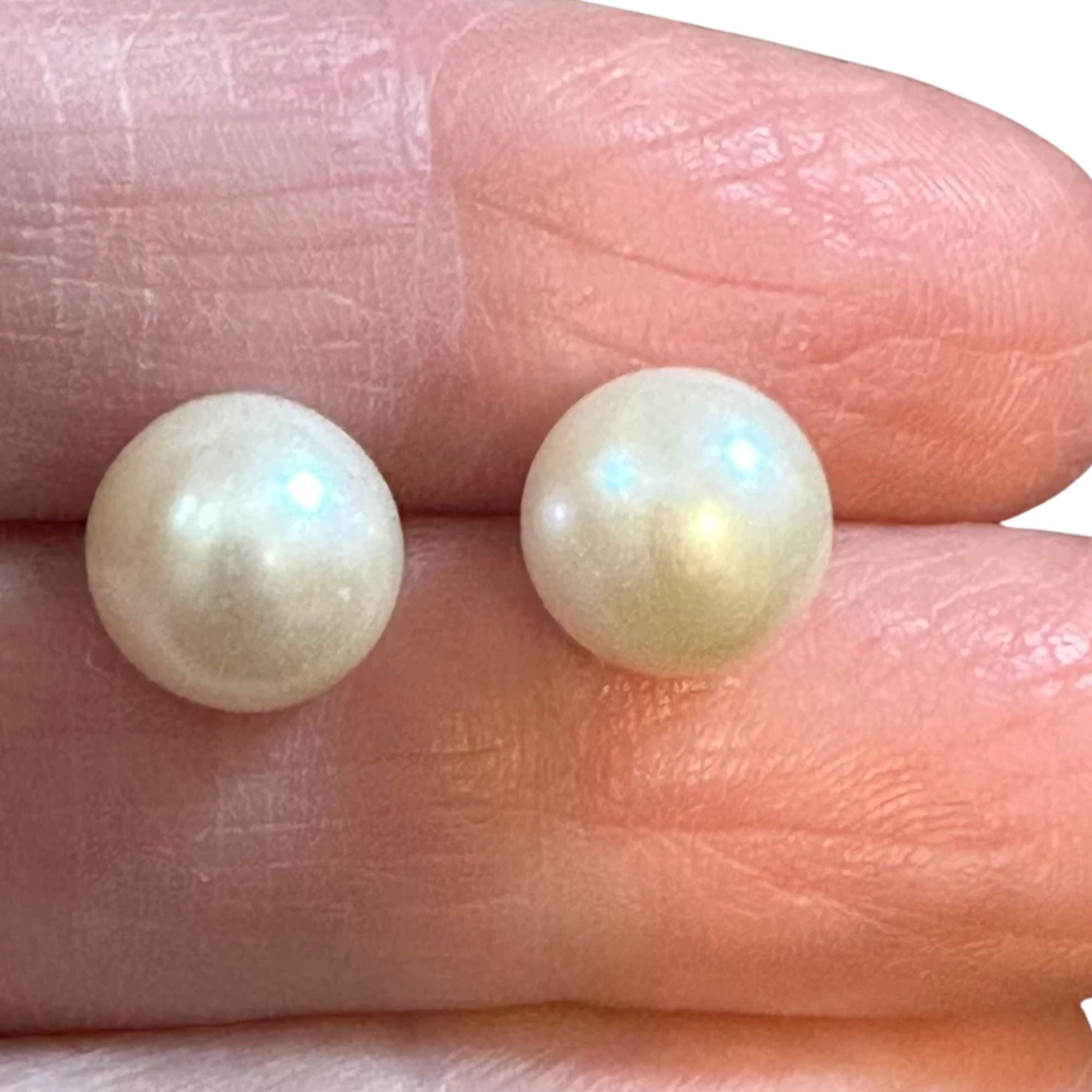 Pearl Stud Earrings for Girls & Women: 1 Pair Earing lifestyle use image