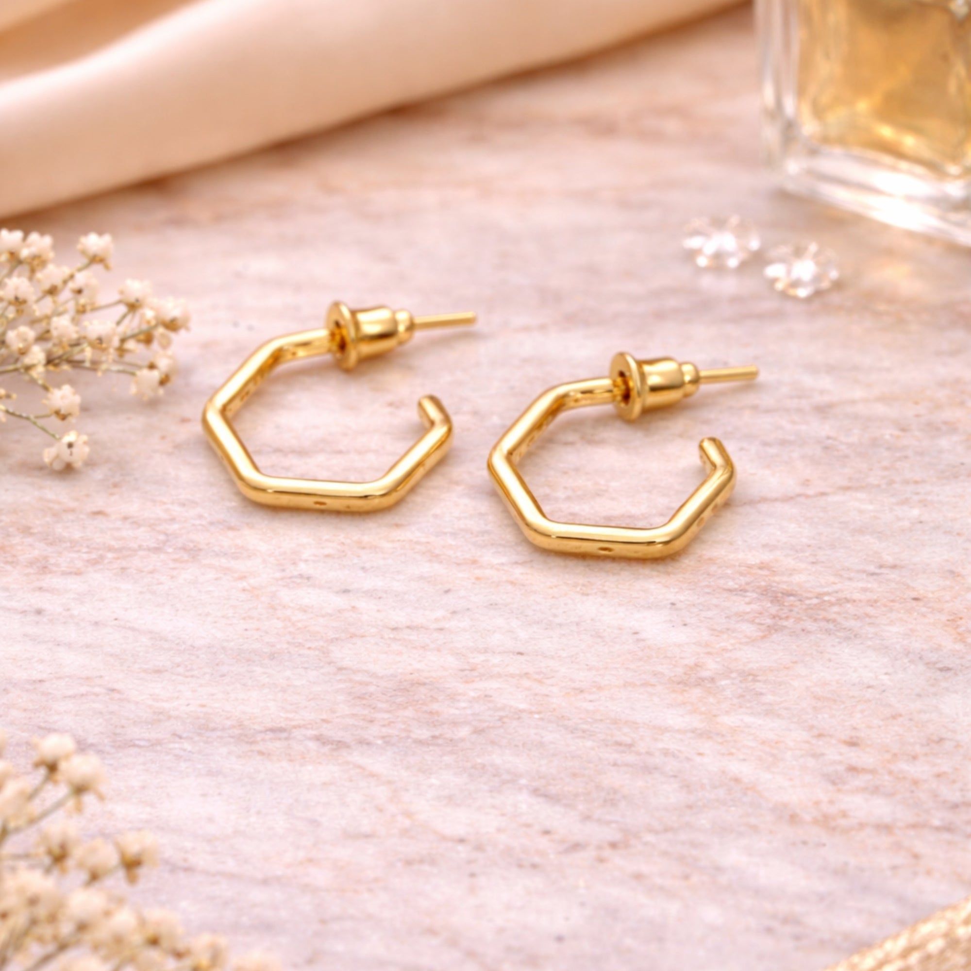 0.5 Inch Gold Tone Hexagon Open Hoop Earrings Geometric Style lifestyle use image