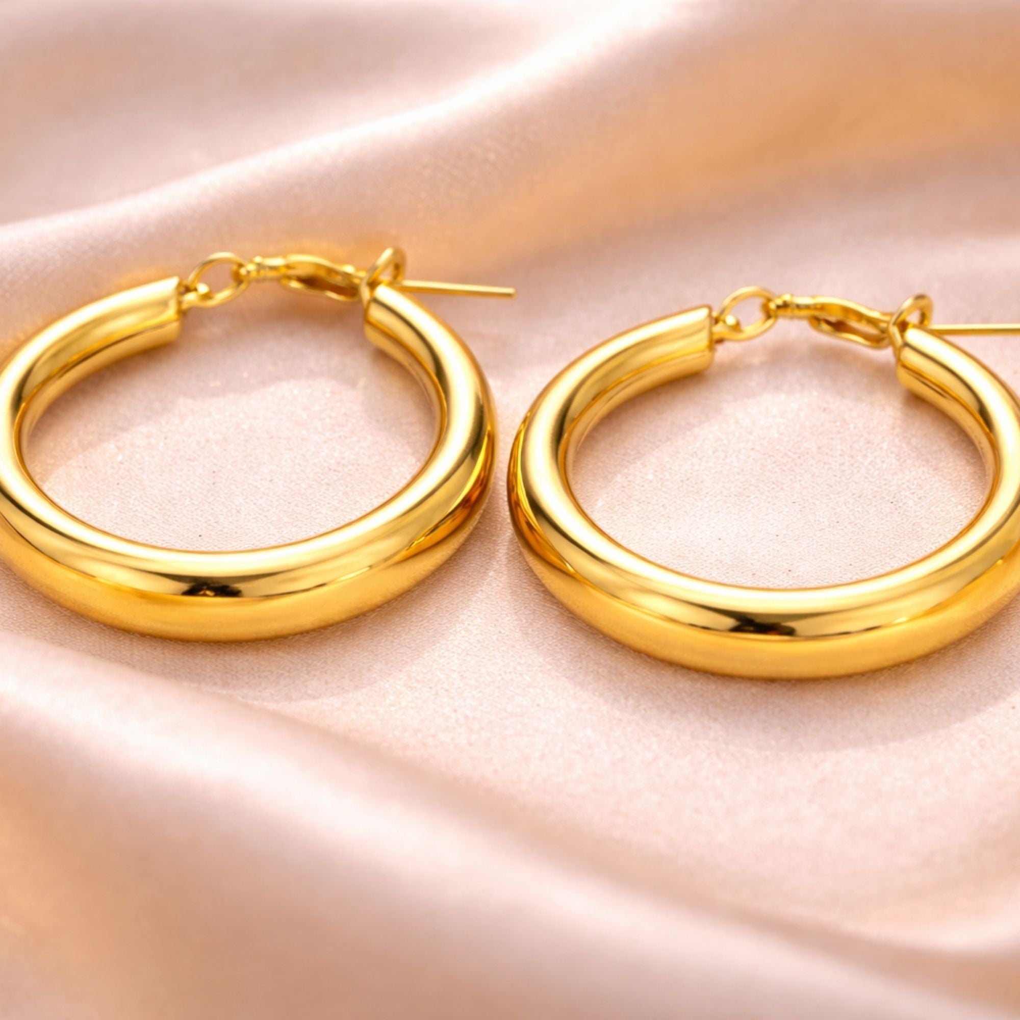 1 Inch Gold Tone Chunky Tube Closed Hoop Earrings lifestyle use image