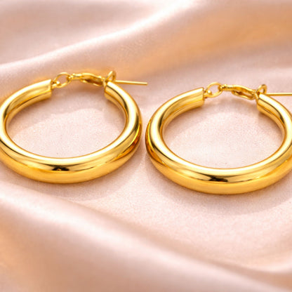 1" Gold Tone Chunky Tube Closed Hoop Earrings – Bold Everyday Jewelry