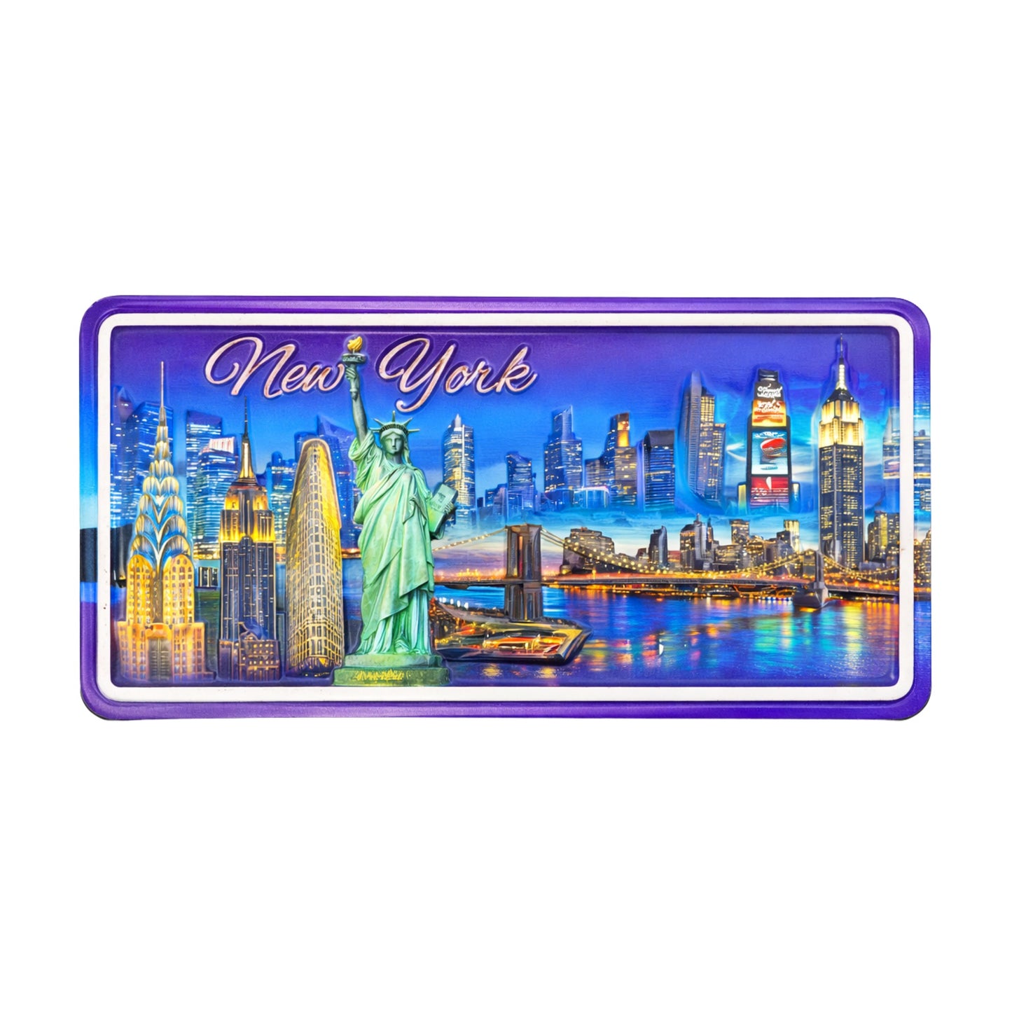 Fridge magnet with New York cityscape featuring the Statue of Liberty and skyline.