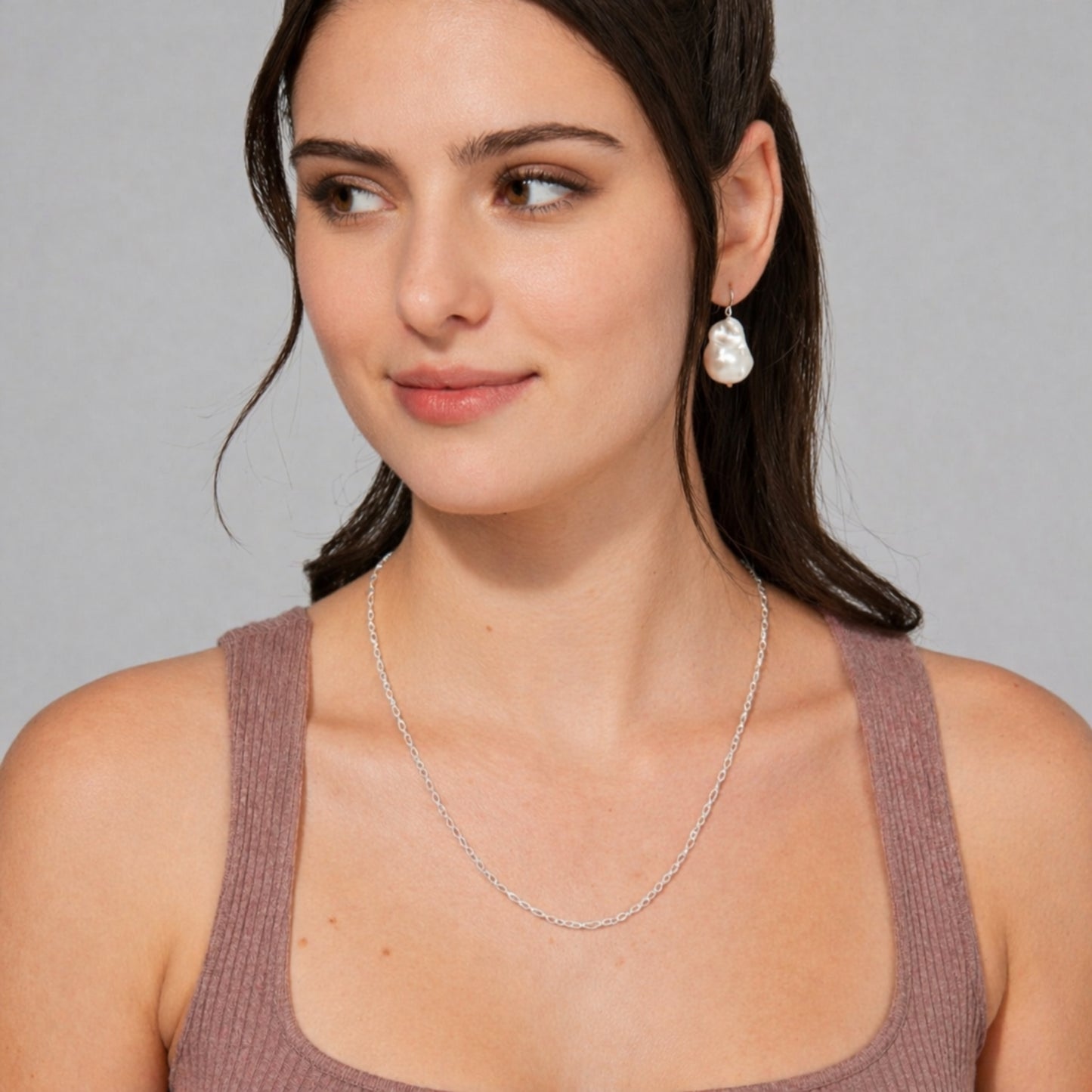 18" Fine Link Chain Necklace with Secure Clasp for Women Necklaces size and feature image
