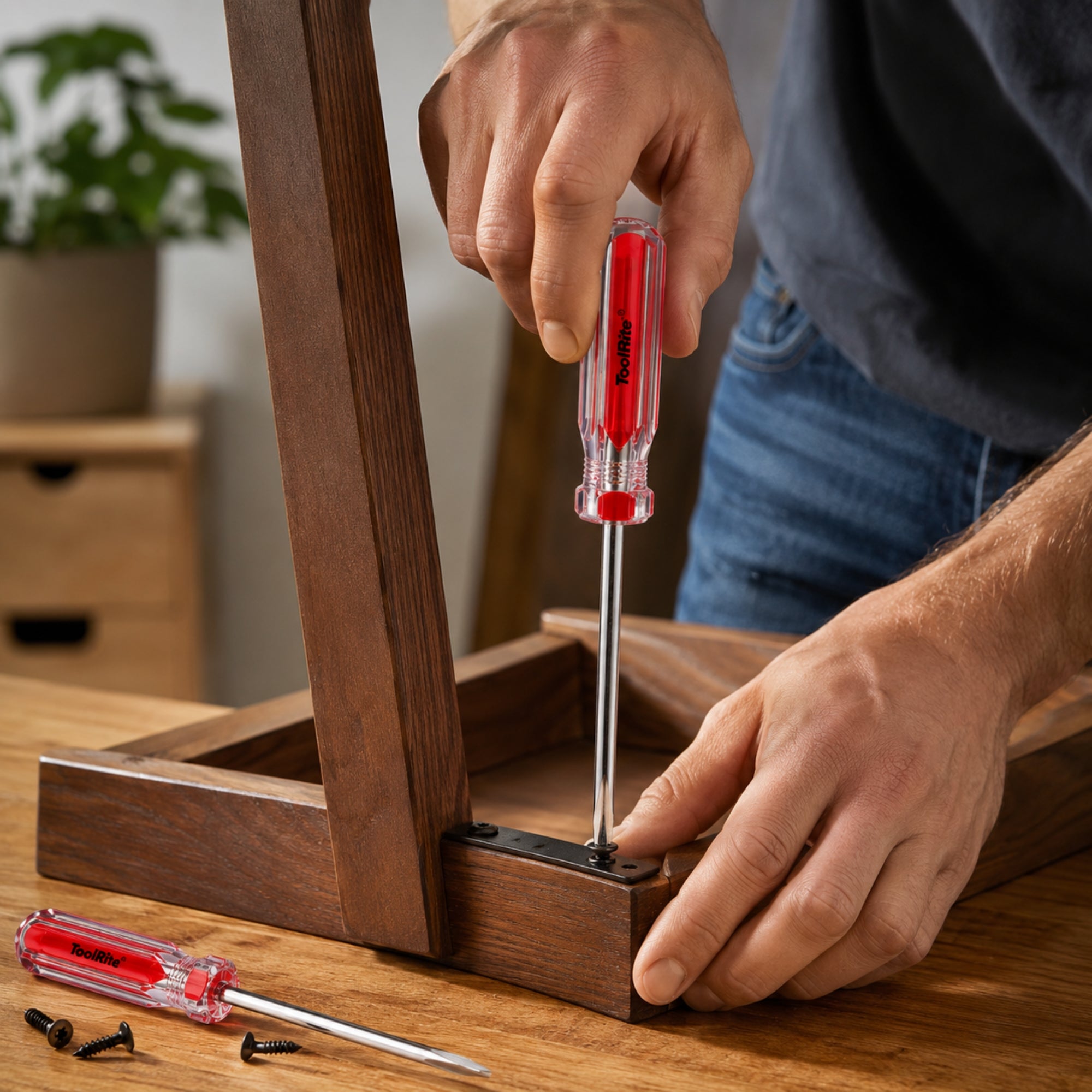 Heavy Duty Screwdriver Set with Ergonomic Grip