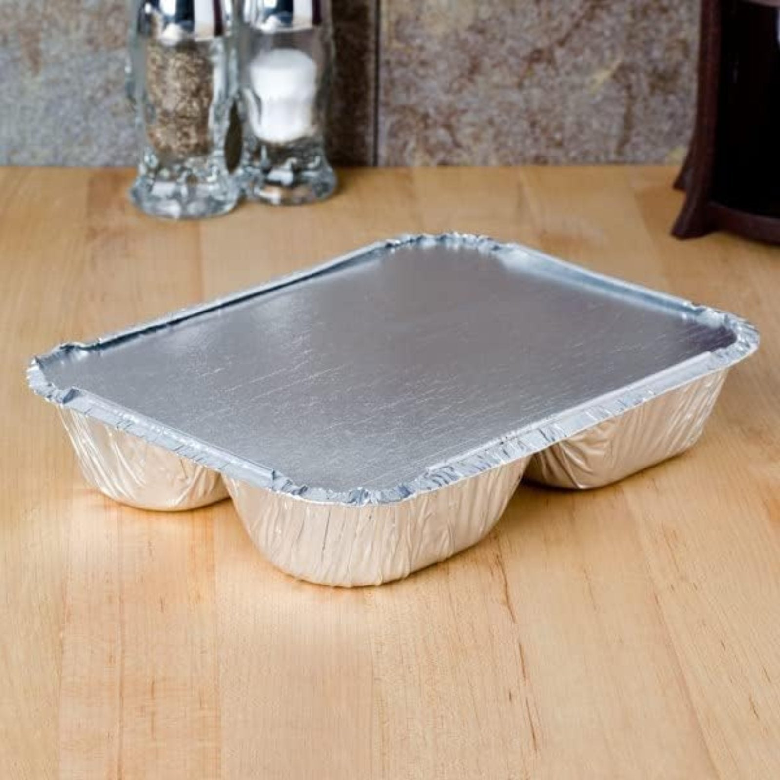 Disposable 3 Compartment Aluminum Dinner Foil Pan/Tray with Board Lids: 3 Pack Oblong Pans & Lids Aluminum Baking product