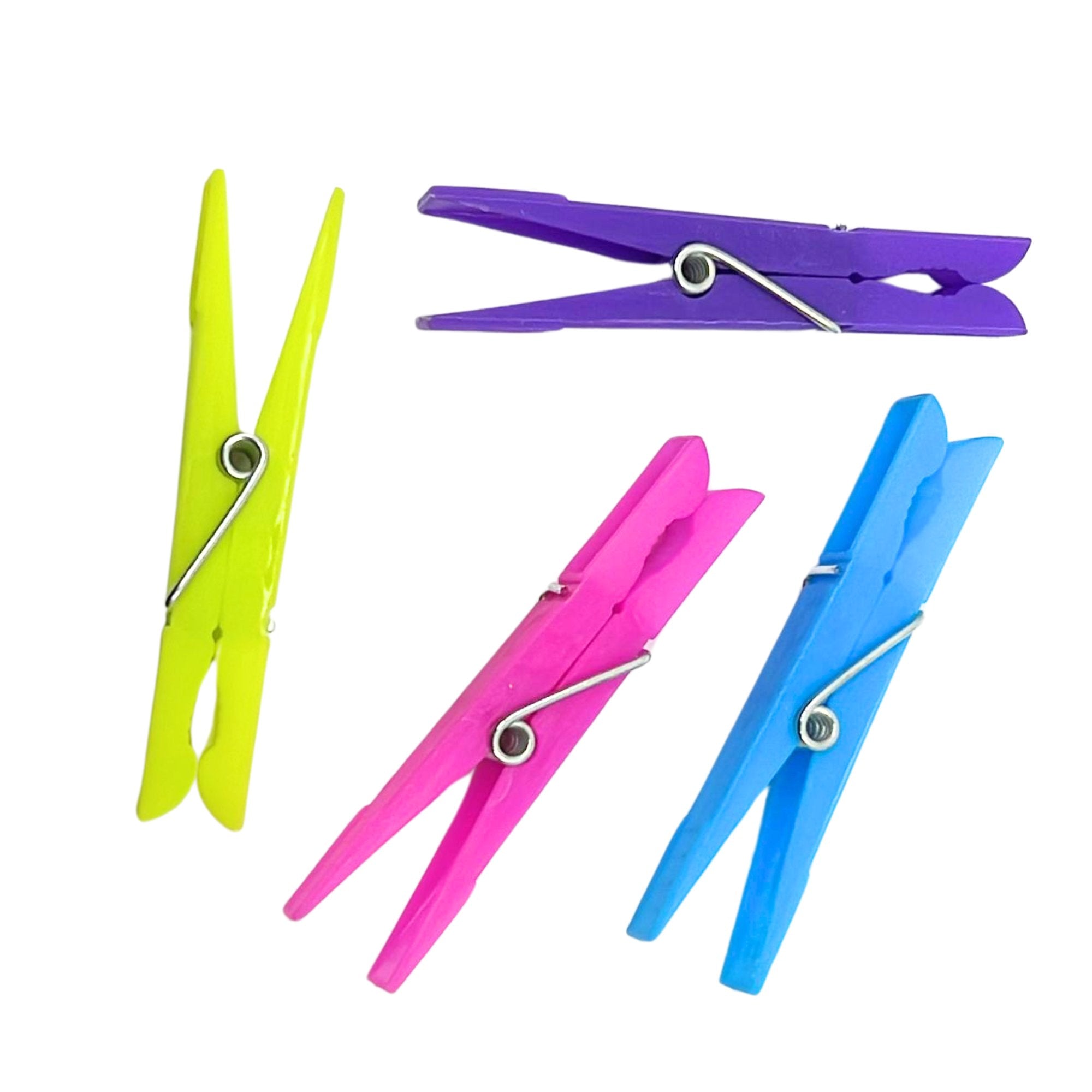 Coloured Plastic Clothes Pins: 24 Pack Clothespins Laundry lifestyle use image