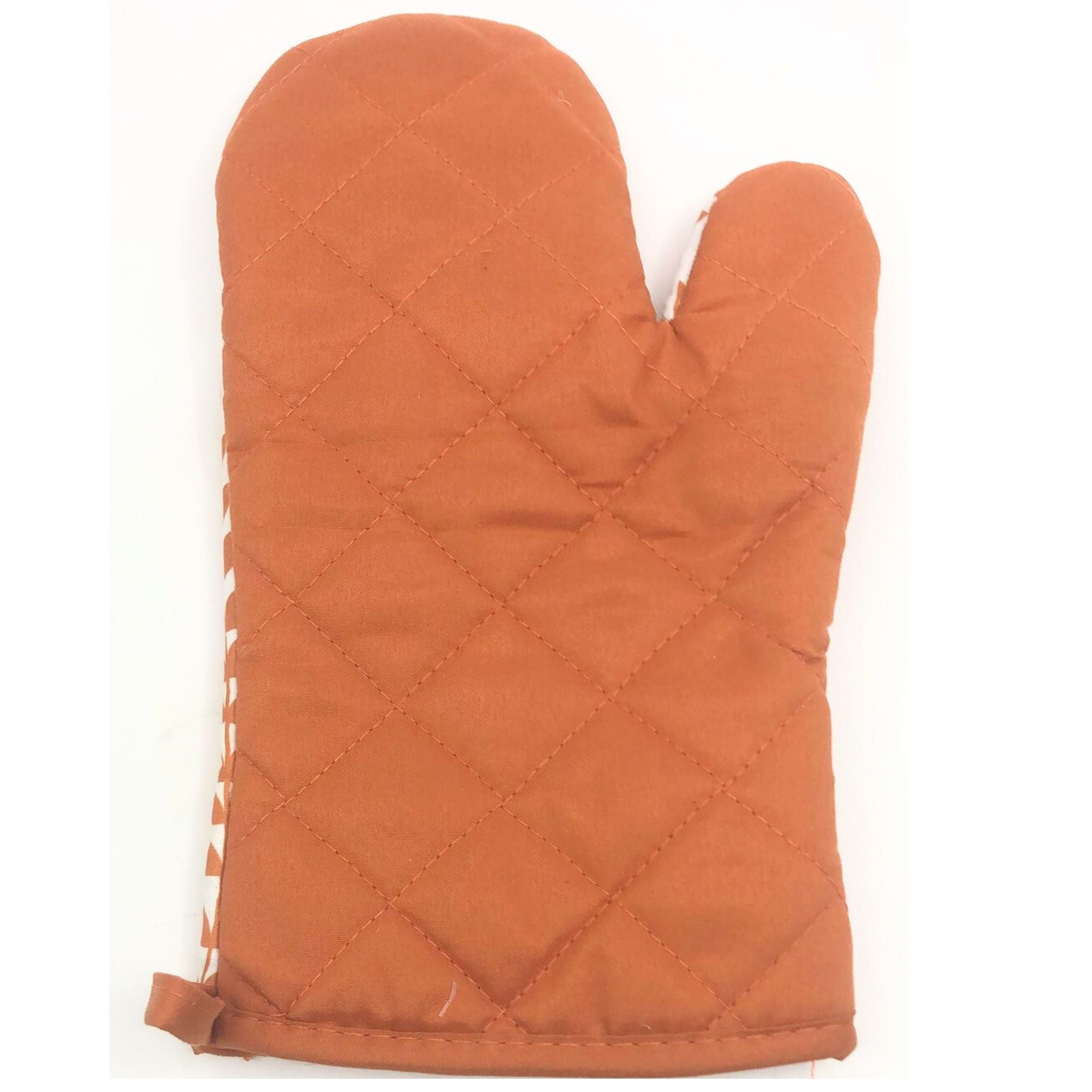Quilted Cotton Solid Oven Mitt – Heat Resistant Protection: 1 Pack Oven mitts lifestyle use image