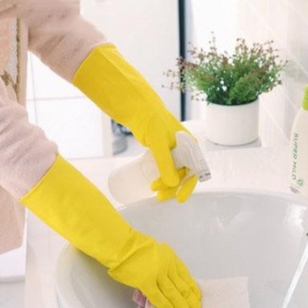 Reusable Yellow Hand Cleaning Latex Gloves : Small 1 Pair lifestyle use image