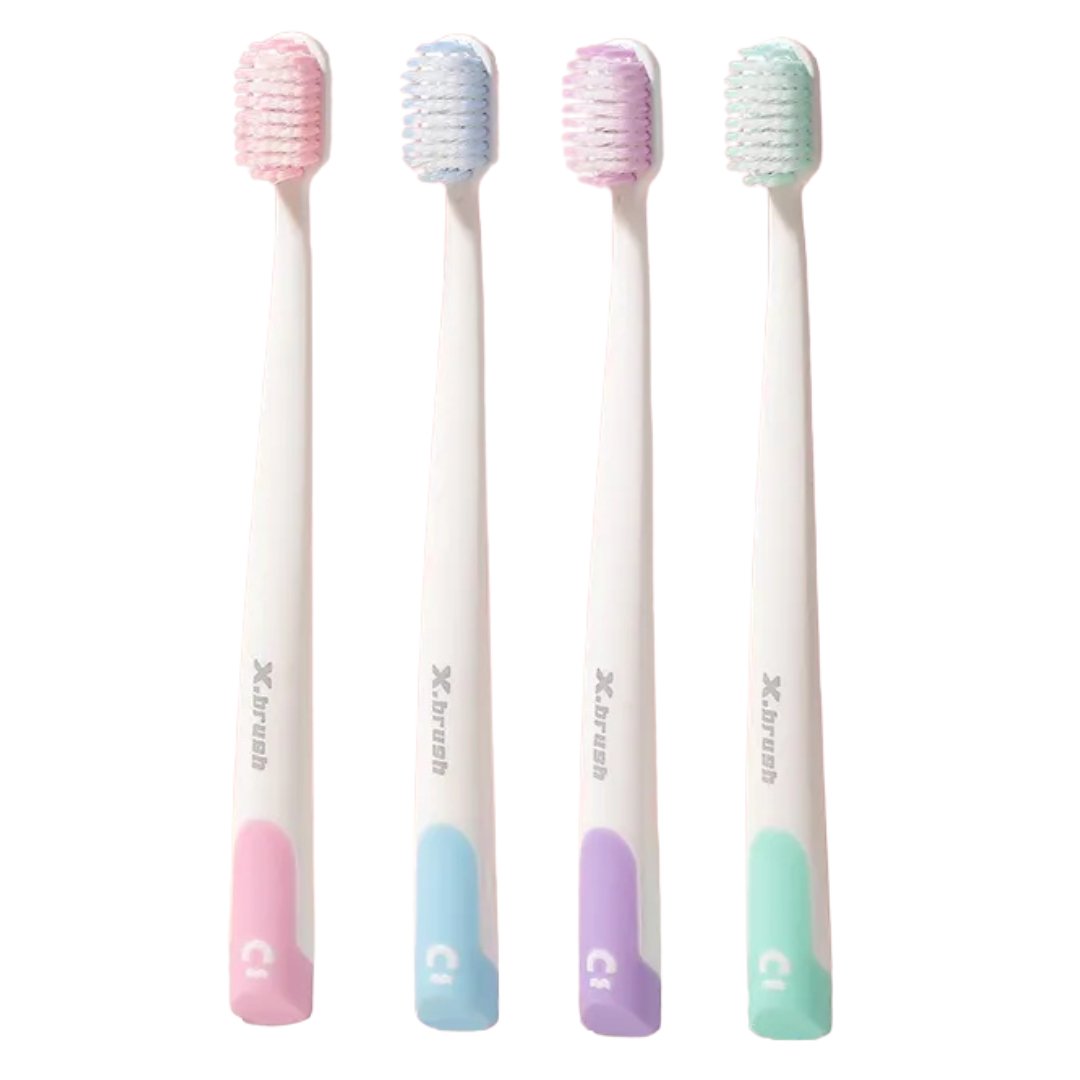  Soft Toothbrush with travel case