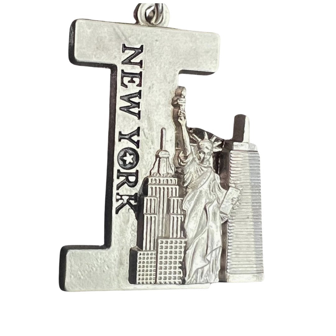 Statue of Liberty New York Keychain Souvenir – with Letter I