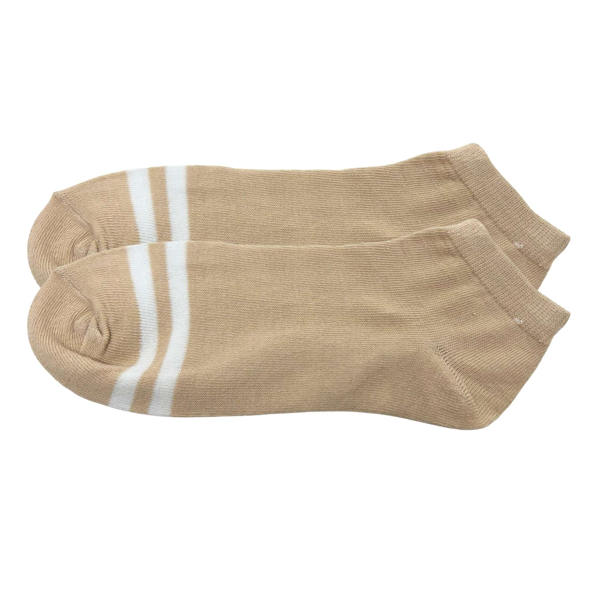 Women’s Comfort Fit Ankle Socks –Size 10 to 13: 1 Pair Women's Socks Women Socks lifestyle use image